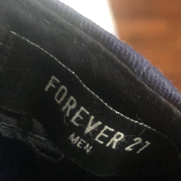 Hat - Picture 3 of 3